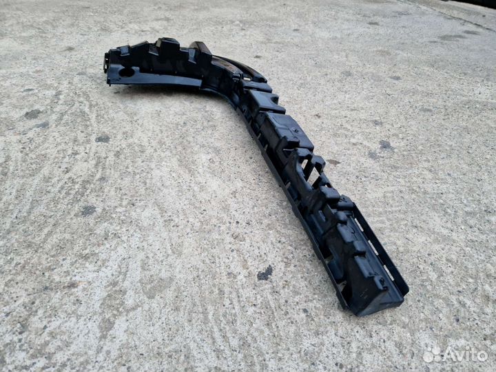 Кронштейн заднего бампера средний для BMW F25