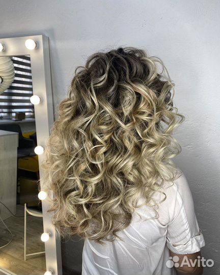 Свадебные прически, локоны