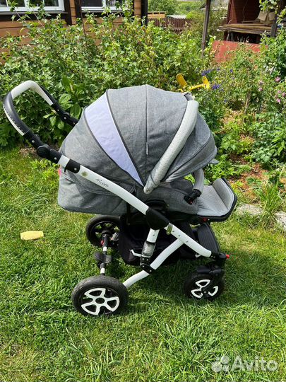 Коляска прогулочная