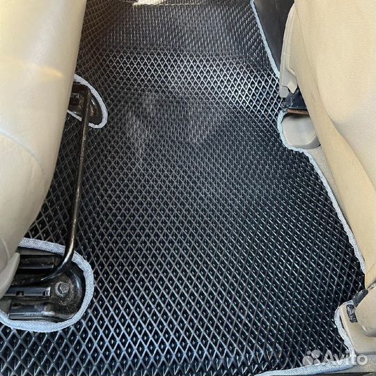 Автомобильные коврики на Toyota Tundra с бортами