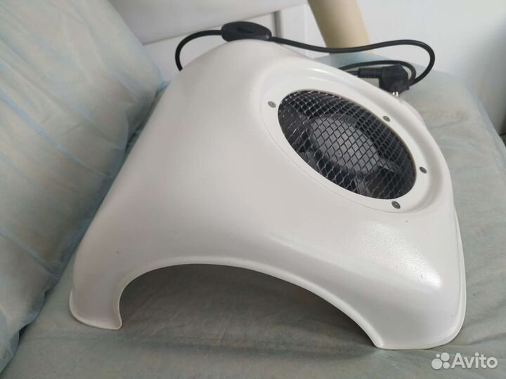 Пылесос маникюрный