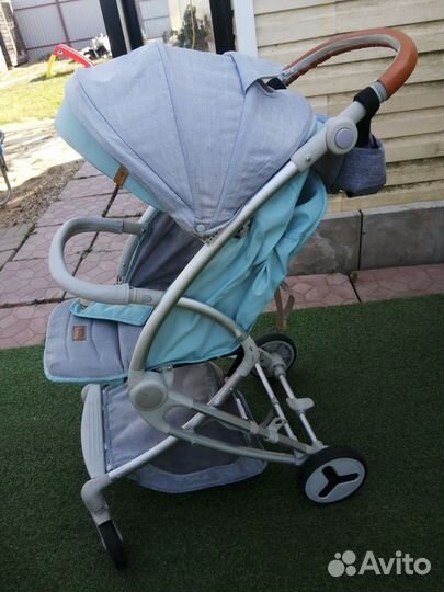 Прогулочная коляска Jiovanni