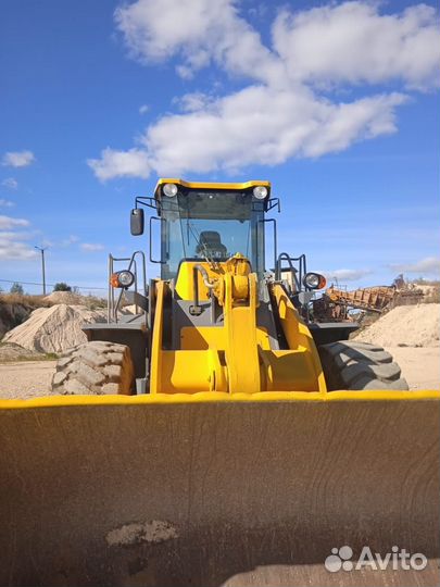 Фронтальный погрузчик SDLG (LGCE) LG953, 2011