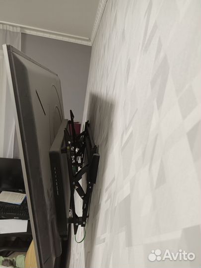 Телевизор 4К Sharp LC-49CUF8472ES