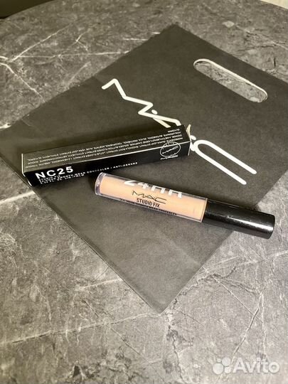 Корректор для лица mac