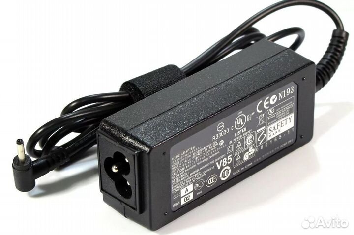 Блок питания ноутбука asus 19V 2.1A (2.5*0.7)