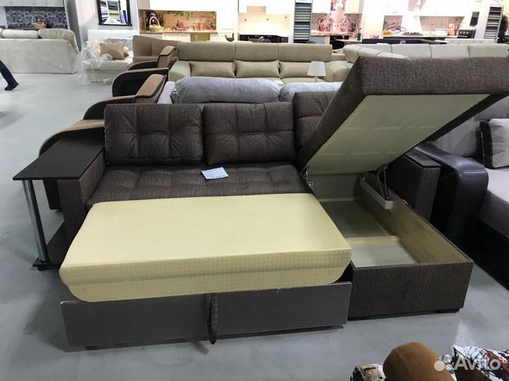 Угловой диван кровать