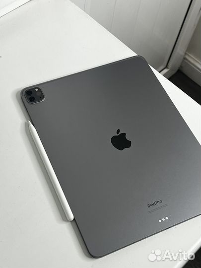 iPad pro 12.9 6 поколение