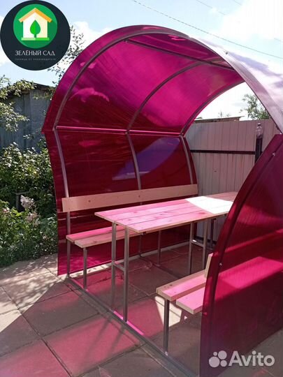 Беседка с мебелью