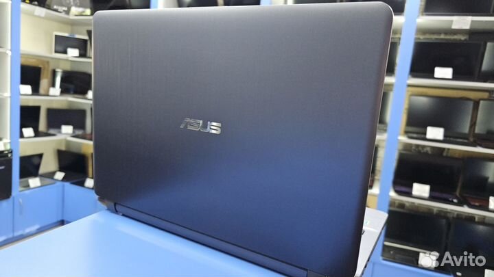 Ноутбук Asus 15.6