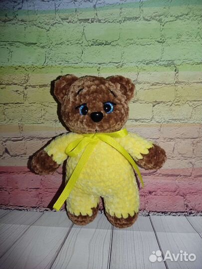 Плюшевый медвежонок