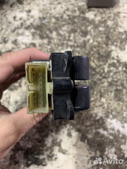 Блок стеклоподьемников Toyota Corolla AE100