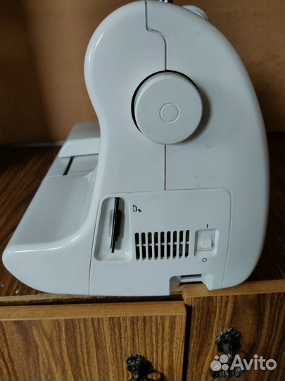 Швейная машина brother PE - 150