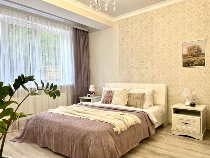 1-к. квартира, 52 м², 1/5 эт.