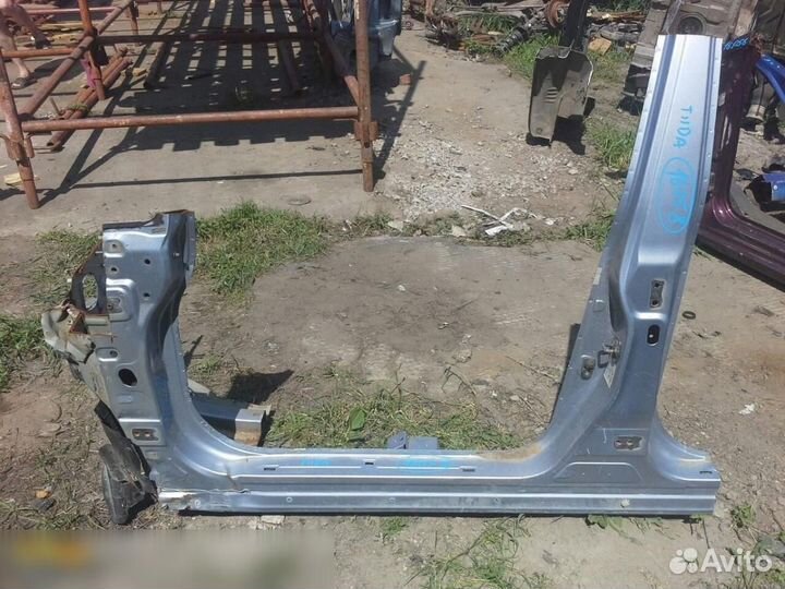 Порог со стойкой левый Nissan Tiida C11 2007