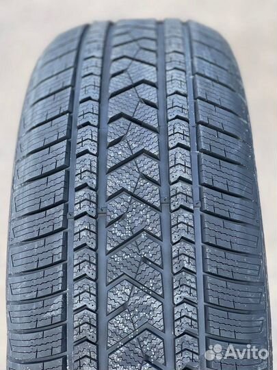 Tourador Winter Pro TSU1 275/45 R21