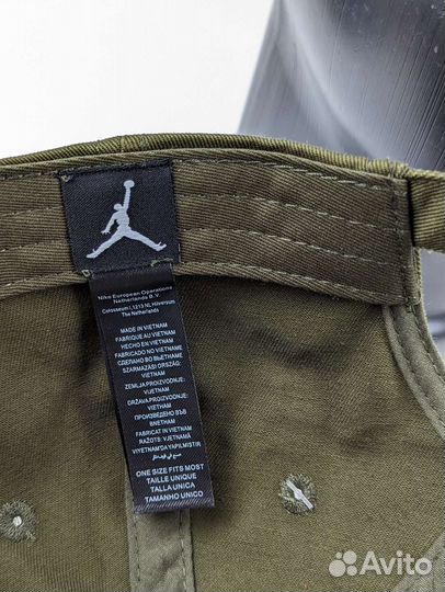 Бейсболка Jordan хаки