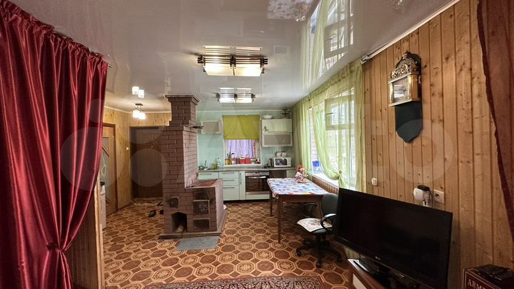 Дом 50 м² на участке 9 сот.