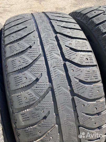 Bridgestone Ice Cruiser 7000 255/55 R18