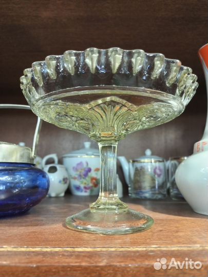 Антикварная ваза для фруктов конфетница