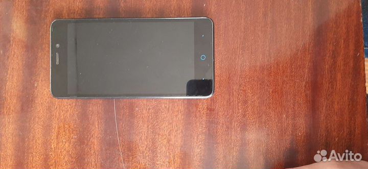Телефон ZTE blade X3