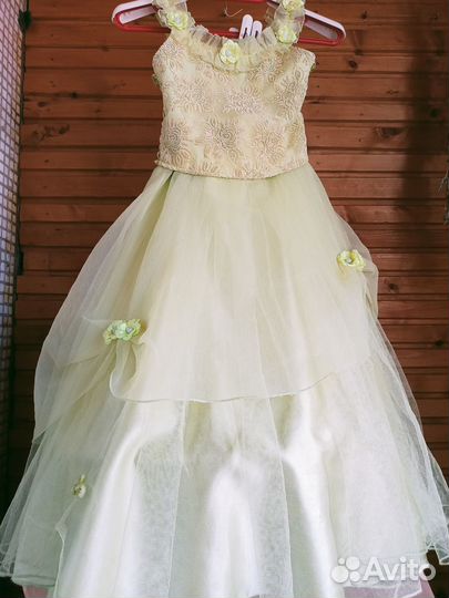 Платье для девочки на праздник