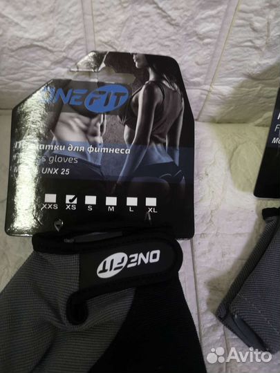 Перчатки спортивные