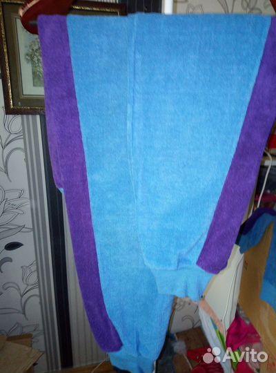 Новыйспортивн. костюм махров.46-48разм.рост164-170