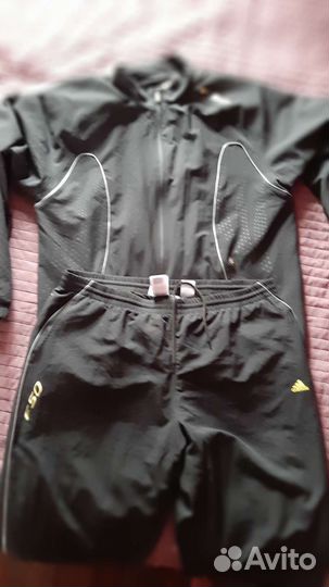 Спортивный костюм adidas