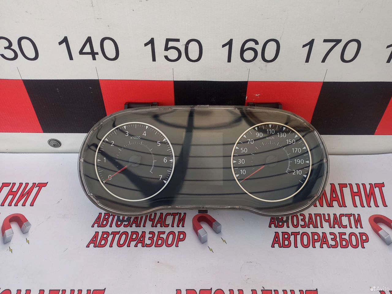 Панель приборов Рено Аркана 1.3 CVT