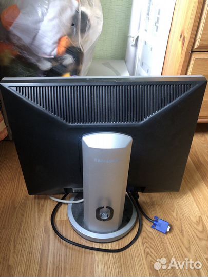 Монитор Samsung SyncMaster 204B, 1600x1200, 75 Гц