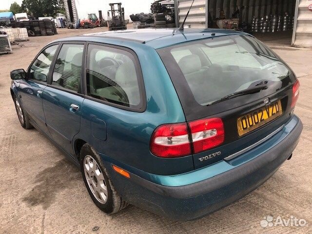 Разбор на запчасти Volvo S40 / V40