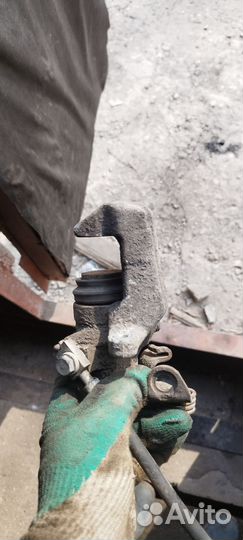 Суппорт задний левый Ауди А6С5 Кватро