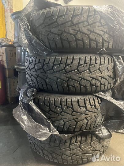 Yokohama Ice Guard Stud IG55 215/55 R17