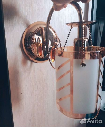 Люстра и бра Reluce