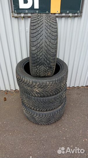 Nokian Tyres Hakkapeliitta R3 SUV 275/45 R20