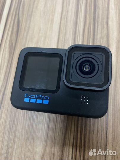 Камера GoPro Hero 10 black с кейсом