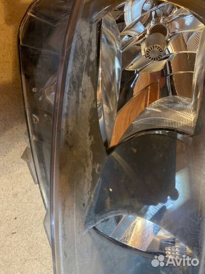 Фара правая Mercedes-Benz V-Class W447