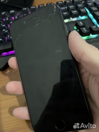 iPhone 8, 64 ГБ
