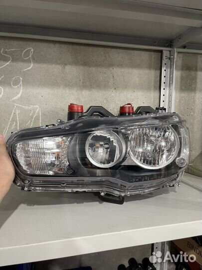 Lancer 10 фара левая