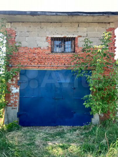 Гараж, > 30 м²