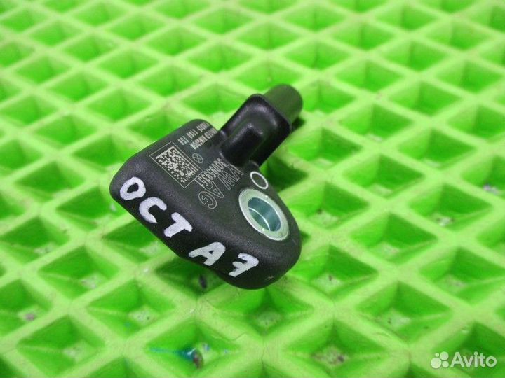Датчик AIR BAG Skoda Octavia 3 A7