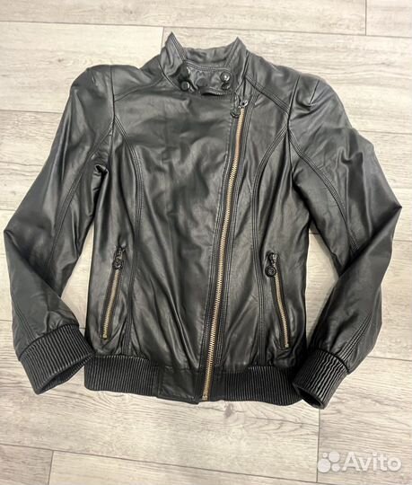 Куртка женская