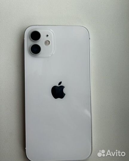 iPhone 12, 64 ГБ