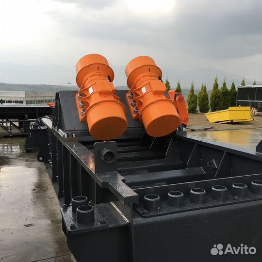 Площадочный вибратор EVM-DC 130-12 12В