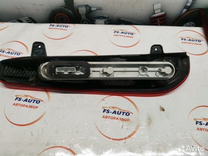 Стоп-сигнал задний правый Ford Focus 2 универсал