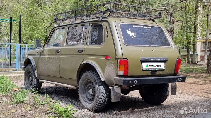 LADA 4x4 (Нива) 1.7 МТ, 2000, 100 000 км