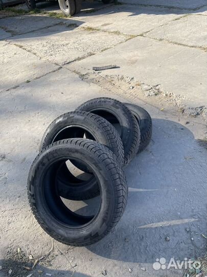 Pirelli Ice Zero FR 205/60 R16 96T