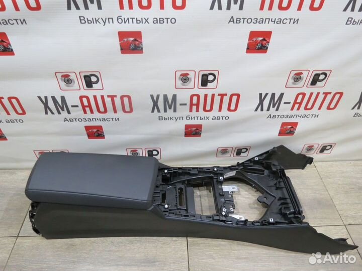 Консоль центральная BMW 3 G20