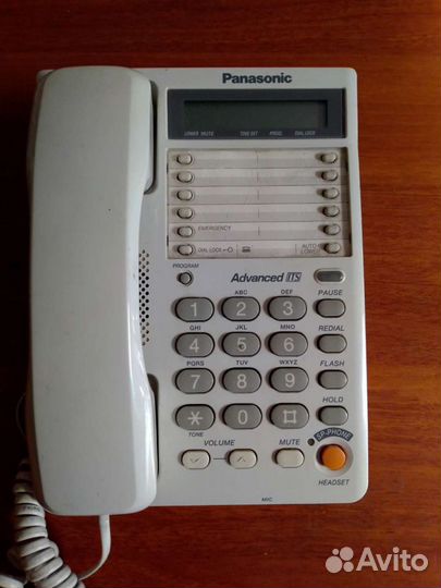 Телефон Panasonic KX-TS2365RUW б/у